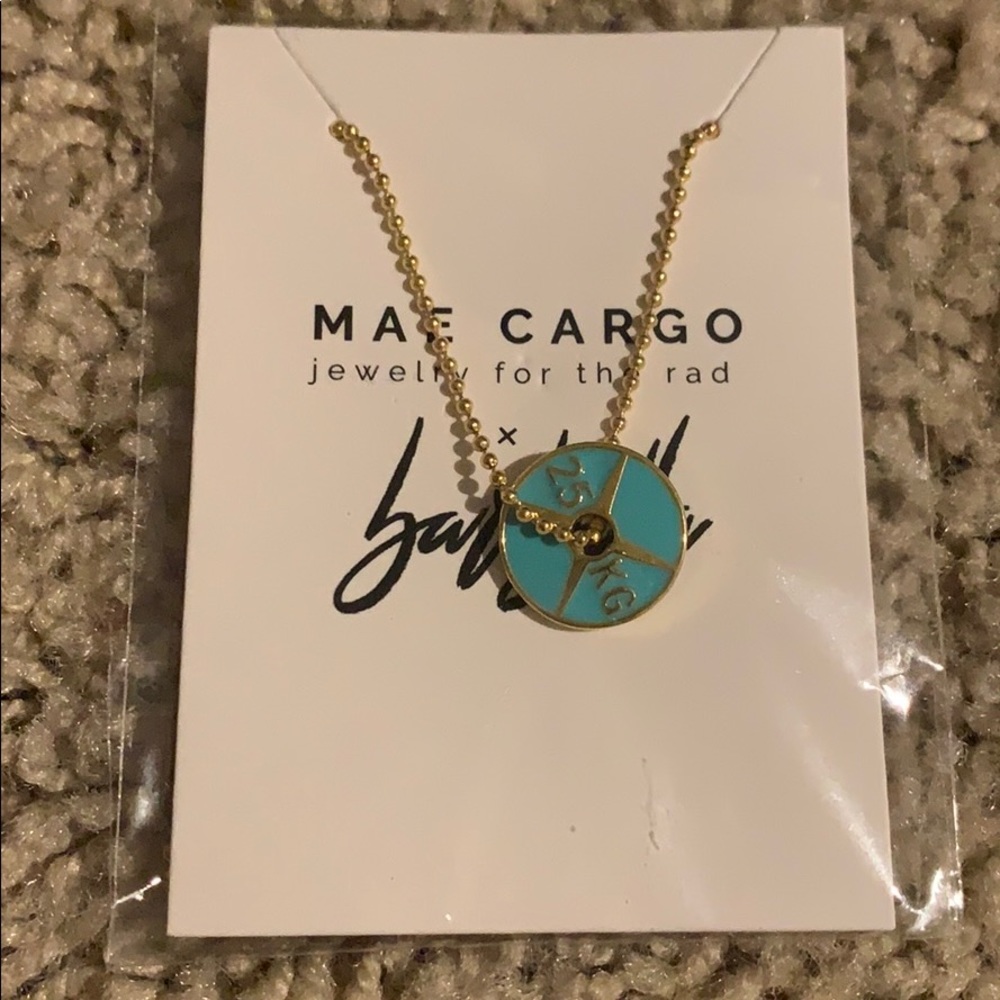 Barbella box necklace